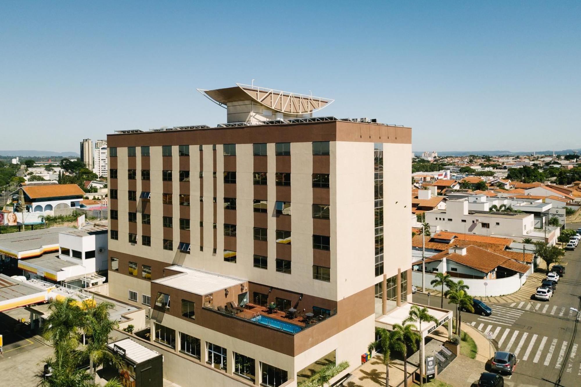 Отель Bristol Infinity Rio Claro Экстерьер фото