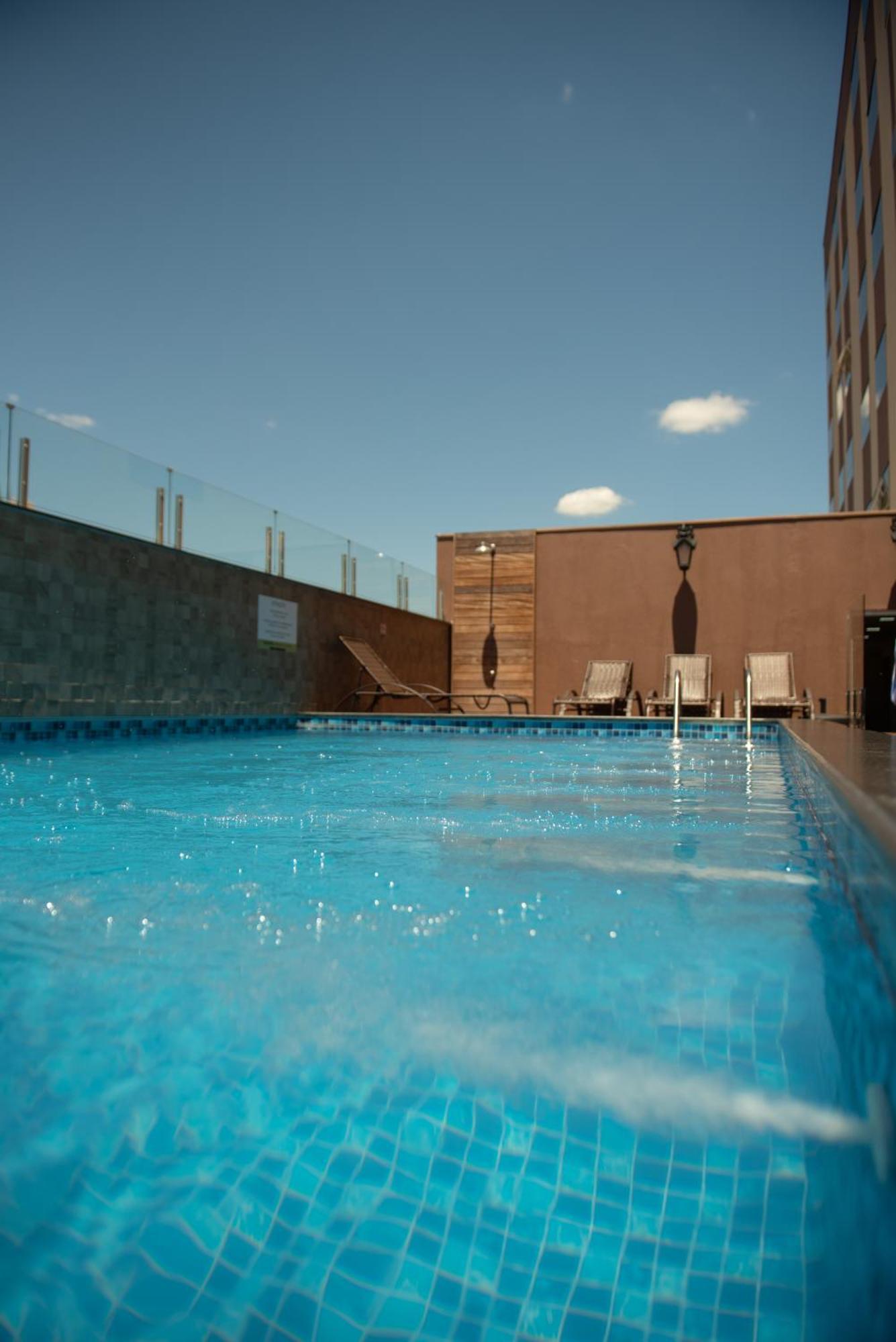 Отель Bristol Infinity Rio Claro Экстерьер фото